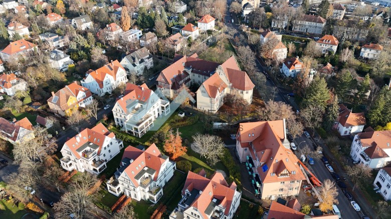 Fertiggestellte Wohnungen in Dahlem – Erstbezug, Altbau mit Aufzug