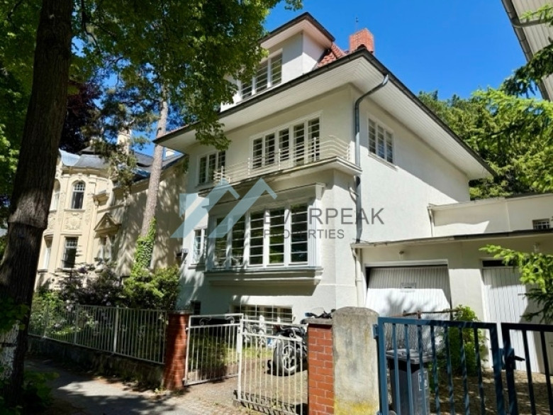Exklusive Villa mit historischem Charme und vielseitigem Nutzungspotenzial