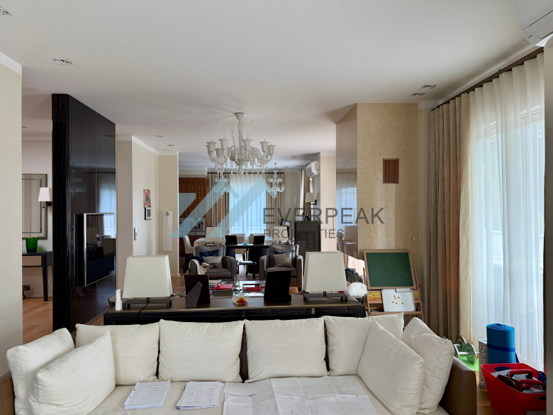 Penthouse Prêt-à-Porter – Stilvolles Wohnen ohne Kompromisse